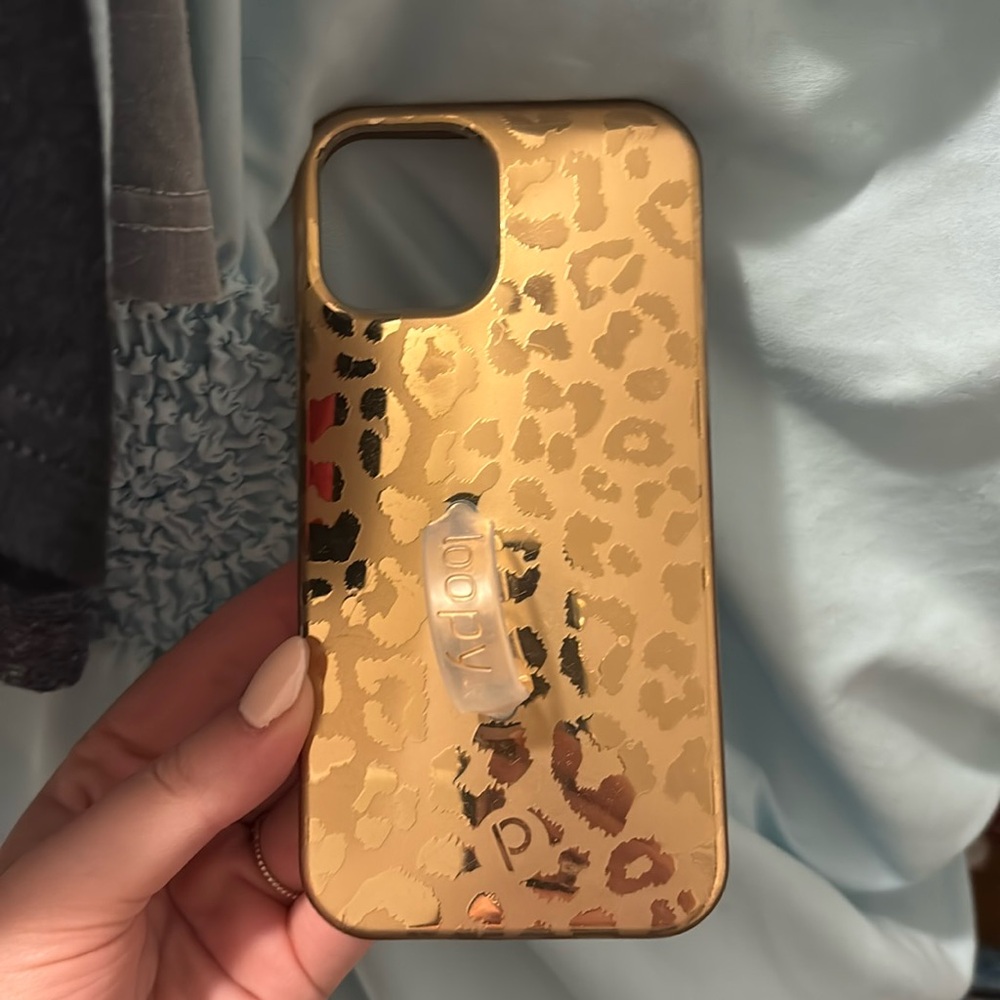 Cheetah iPhone 12 loopy Case